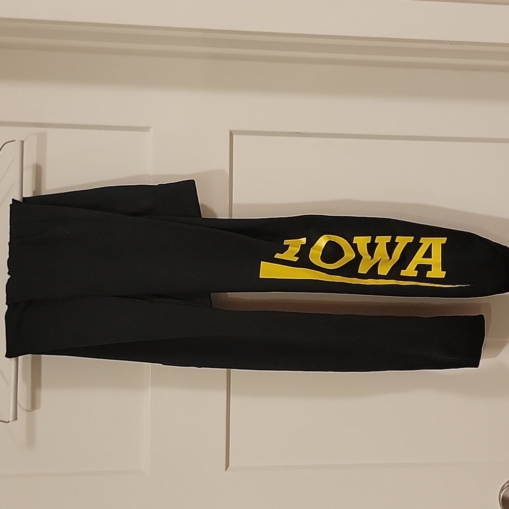 University of Iowa women's L/XL black leggings
